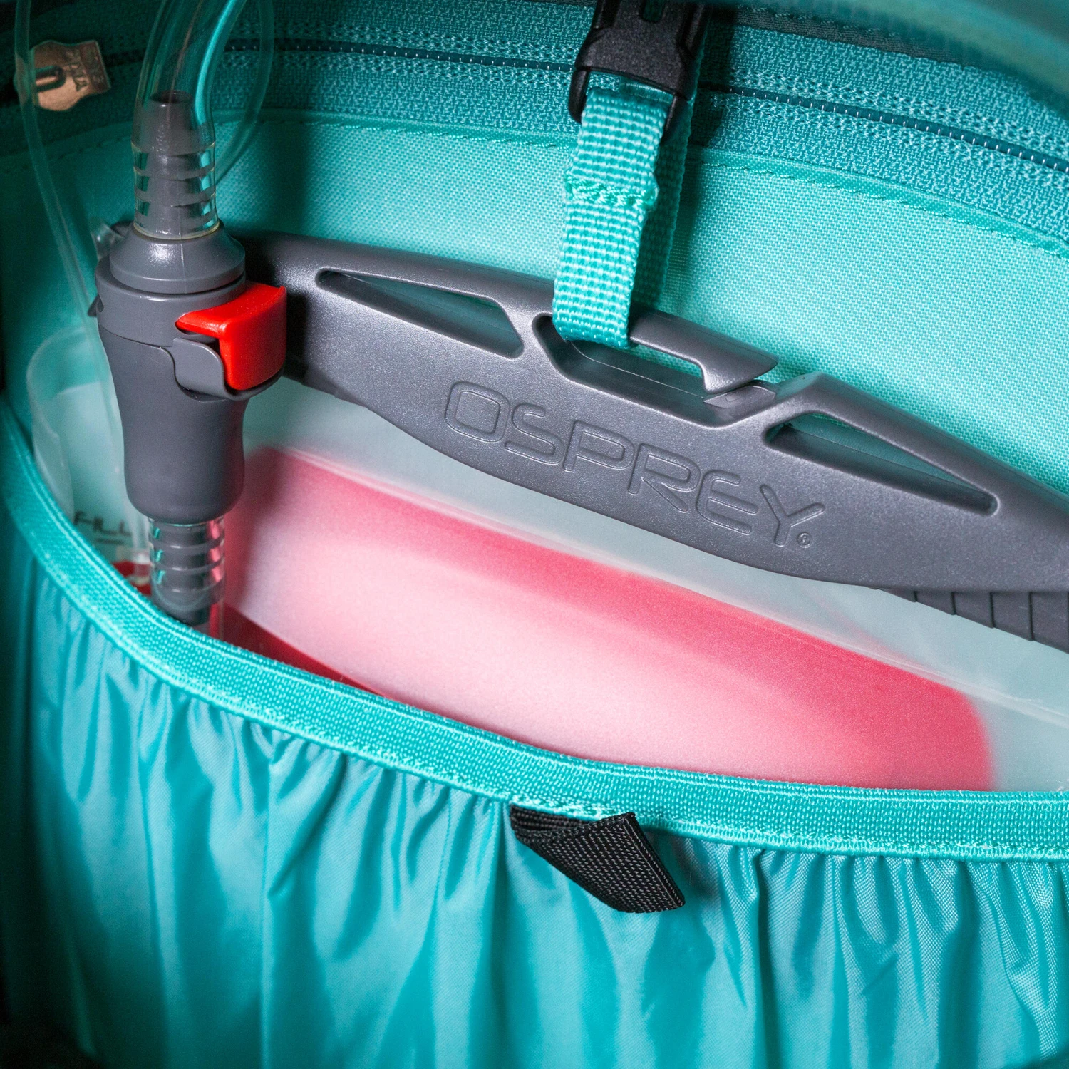 Osprey Hikelite 26 Daypack - Black 9 Osprey Hikelite 26 Daypack - Black - Image 9