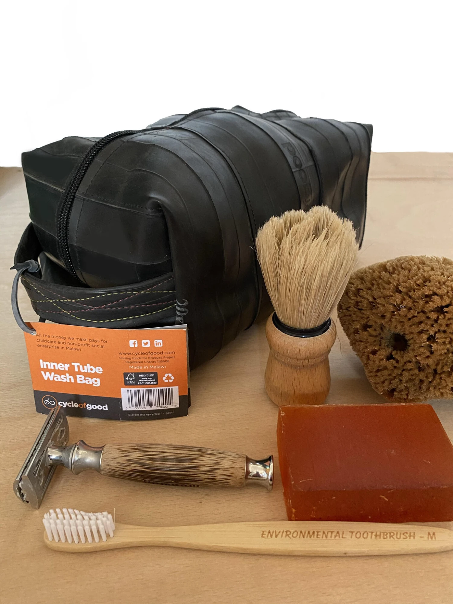 Recycled Inner Tube Wash Bag 2 Recycled Inner Tube Wash Bag - Image 2