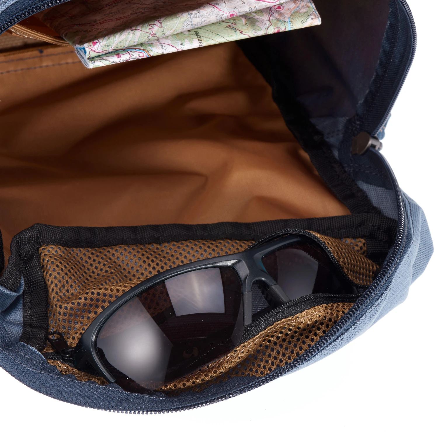 Quechua 10L Country Walking Backpack 9 Quechua 10L Country Walking Backpack - Image 9