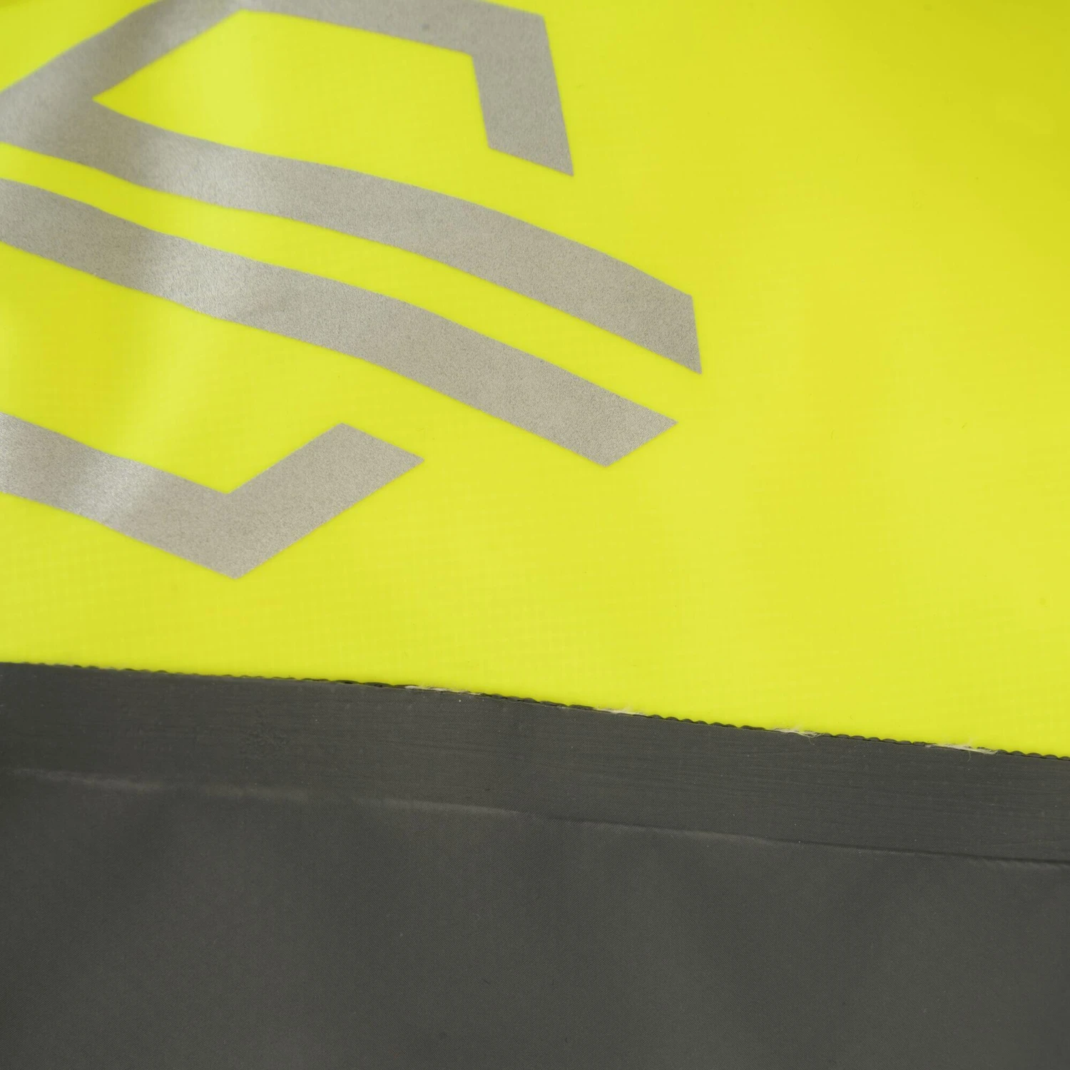 Dare 2b Ardus Adults' Hiking 30 Litre Waterproof Backpack 5 Dare 2b Ardus Adults' Hiking 30 Litre Waterproof Backpack - Image 5