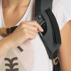 Quechua Hiking Backpack 20 L 26 Quechua Hiking Backpack 20 L -Hiking Gear Shop k83320a1f1e2fe4334e3bcd01b94ca5ea