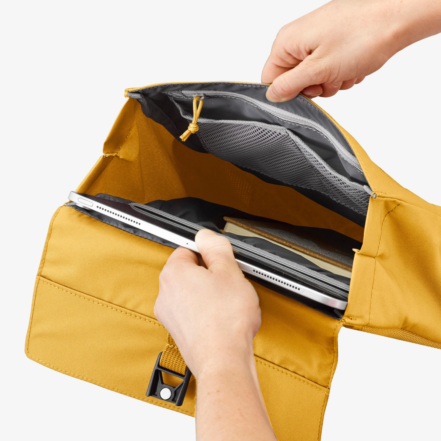 Quechua Hiking Backpack 10L 13 Quechua Hiking Backpack 10L - Image 13