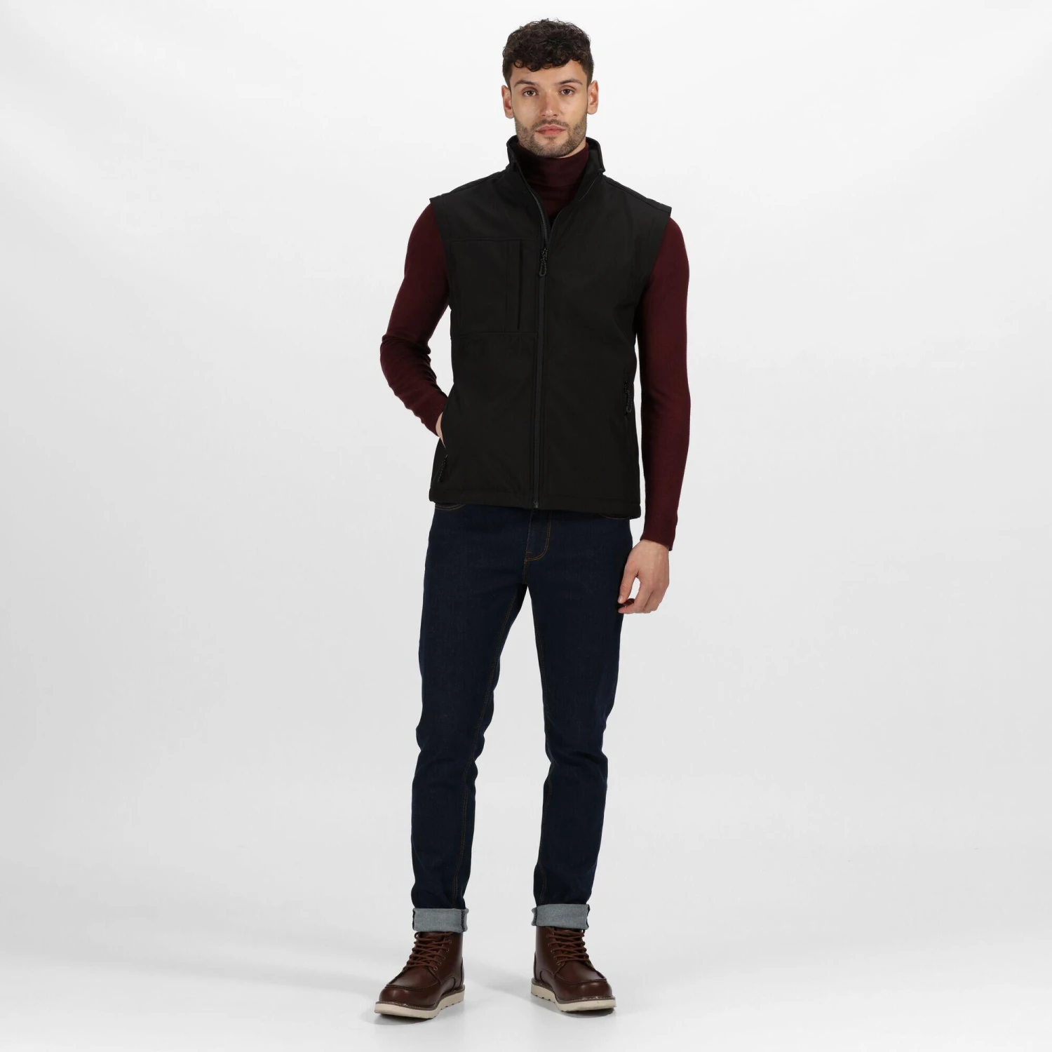 Regatta Mens Octagon 3 Layer Printable Softshell Bodywarmer (Black) 3 Regatta Mens Octagon 3 Layer Printable Softshell Bodywarmer (Black) - Image 3